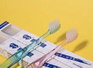 How to Choose the Right Soft Bristle Toothbrush for Sensitive Gums
